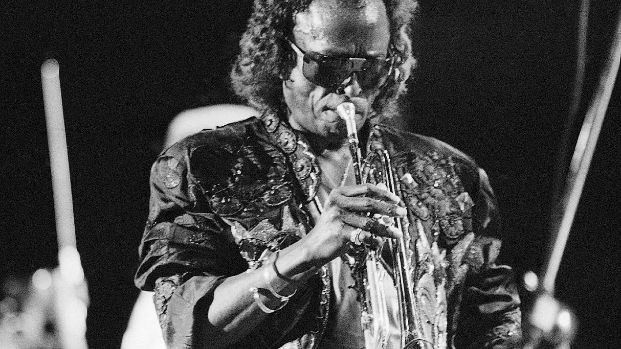 Miles Davis is playing his trumpet during Friday, July 11, 1987 first concert of the annual North Sea Jazz Festival held in the Haque Netherlands. (AP Photo/Ton Pouw)