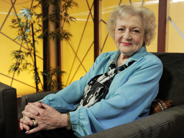 Actress Betty White poses for a portrait following her appearance on the television talk show "In the House," in Burbank, Calif., Tuesday, Nov. 24, 2009. (AP Photo/Chris Pizzello)