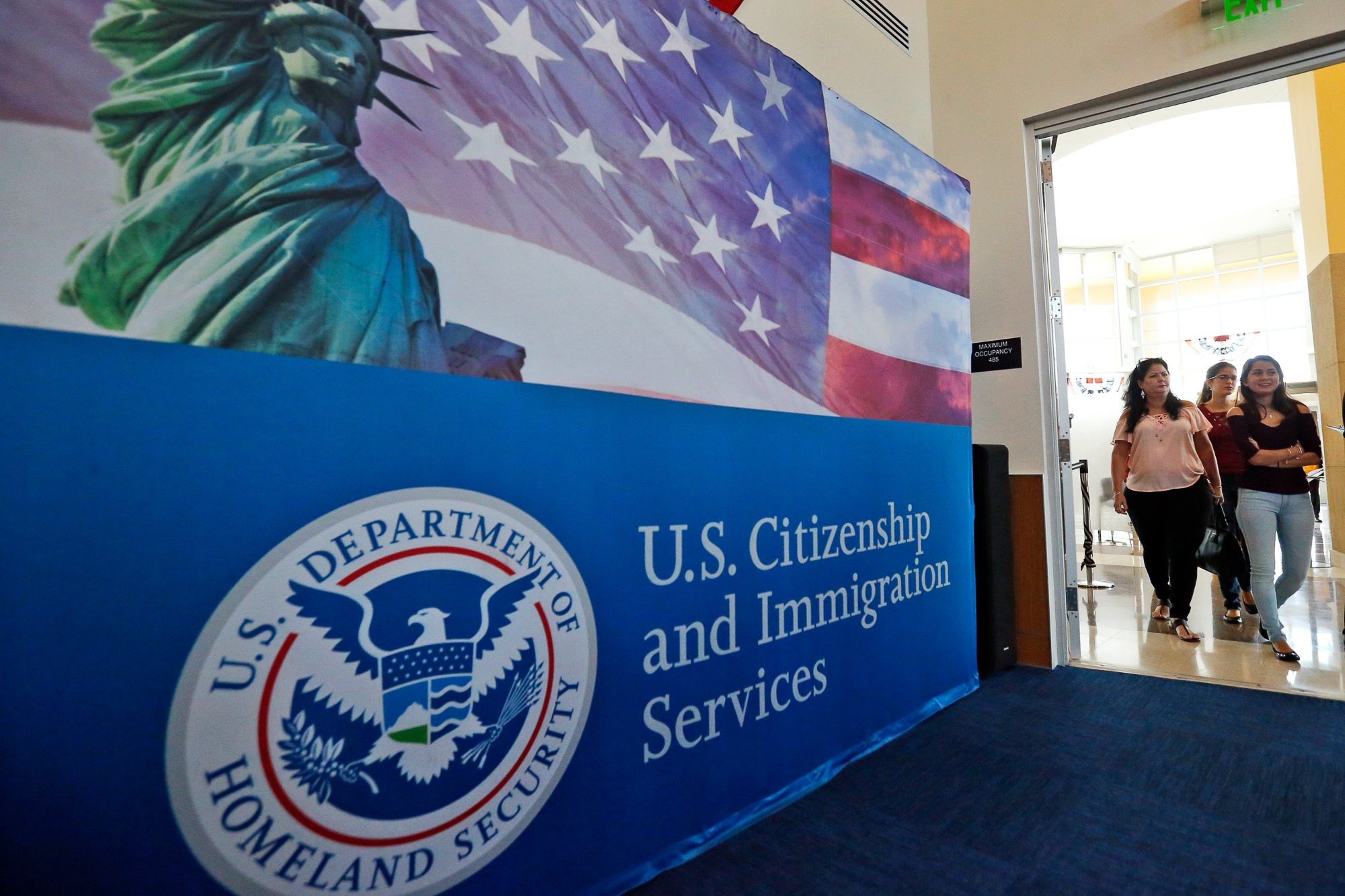 U.S. Chamber of Commerce Sues Over Trump Administration’s $100K Immigration Fee