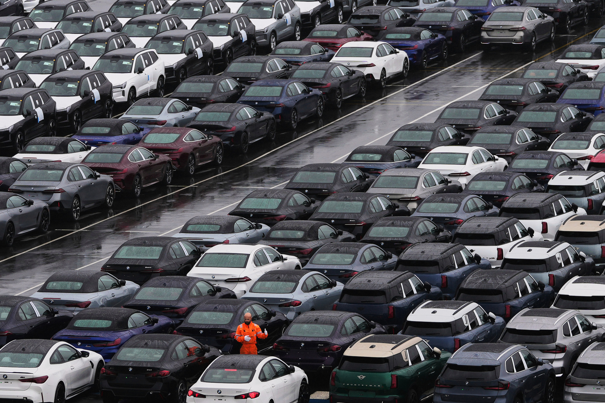 Trump Announces 25% Tariff on European Cars and Trucks