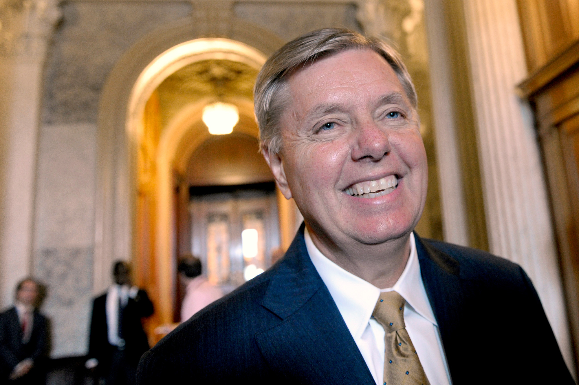 Lindsey Graham Dies at 71 After Career of Political Reversal