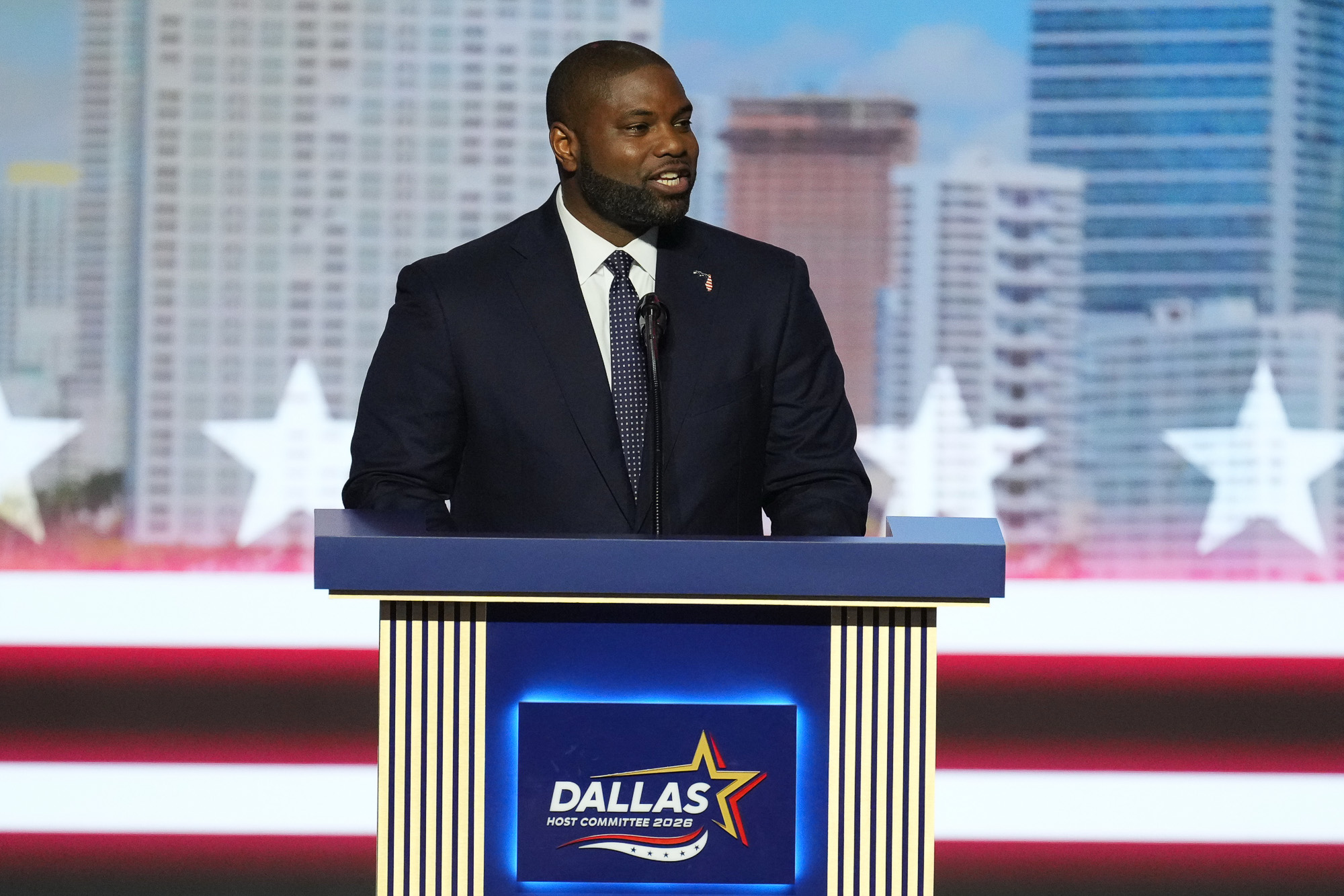 Byron Donalds Removes Prominent Trump References as Florida Governor Race Tightens