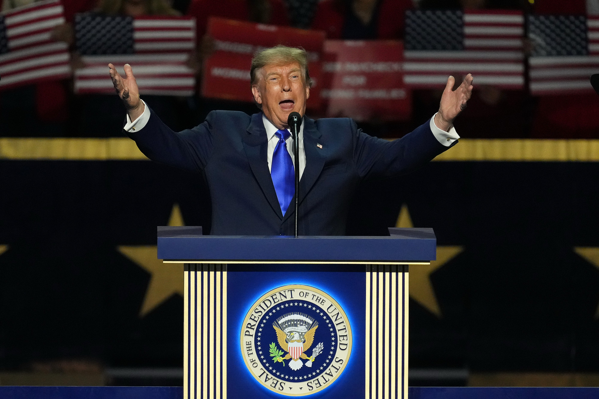 Trump Promises $5,000 ‘Dividend’ if Republicans Win Congress