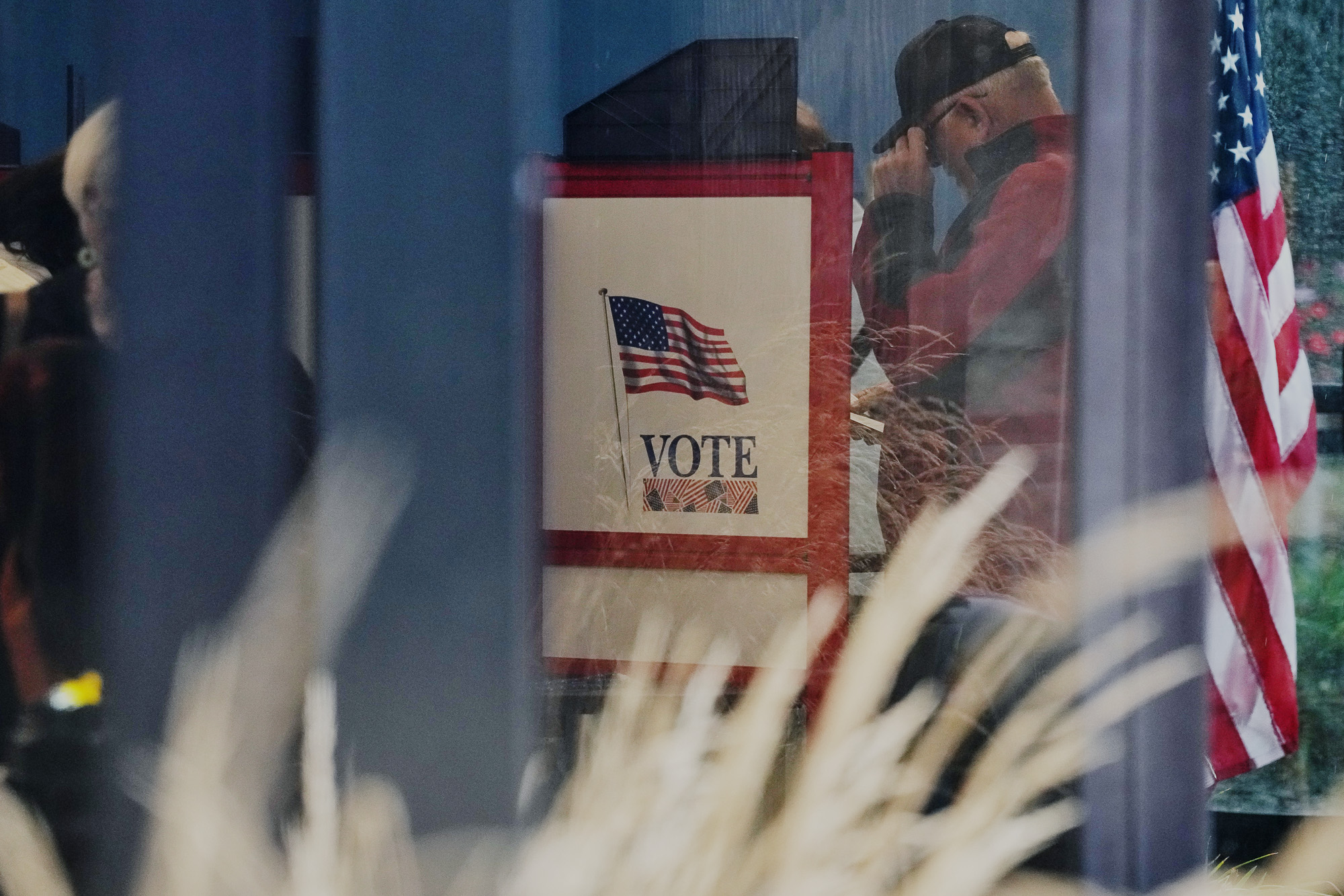 Democrats Build 9-Point Lead in NBC News Congressional Polling Average