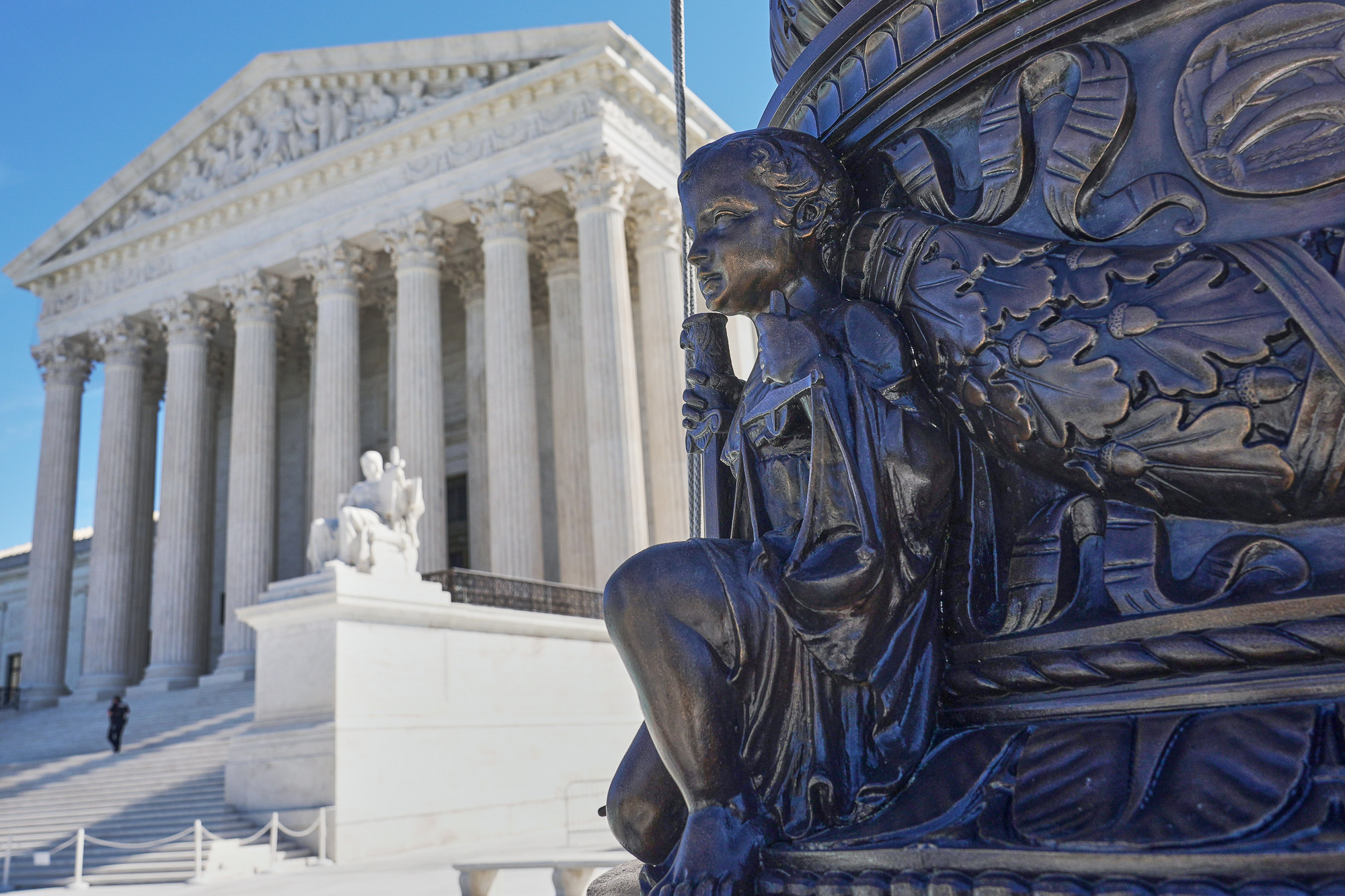 Supreme Court Allows Expanded Voter Citizenship Checks Ahead of Midterms
